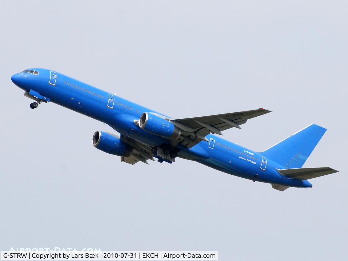 G-STRW, 1990 Boeing 757-28A C/N 24543, RWY22R
