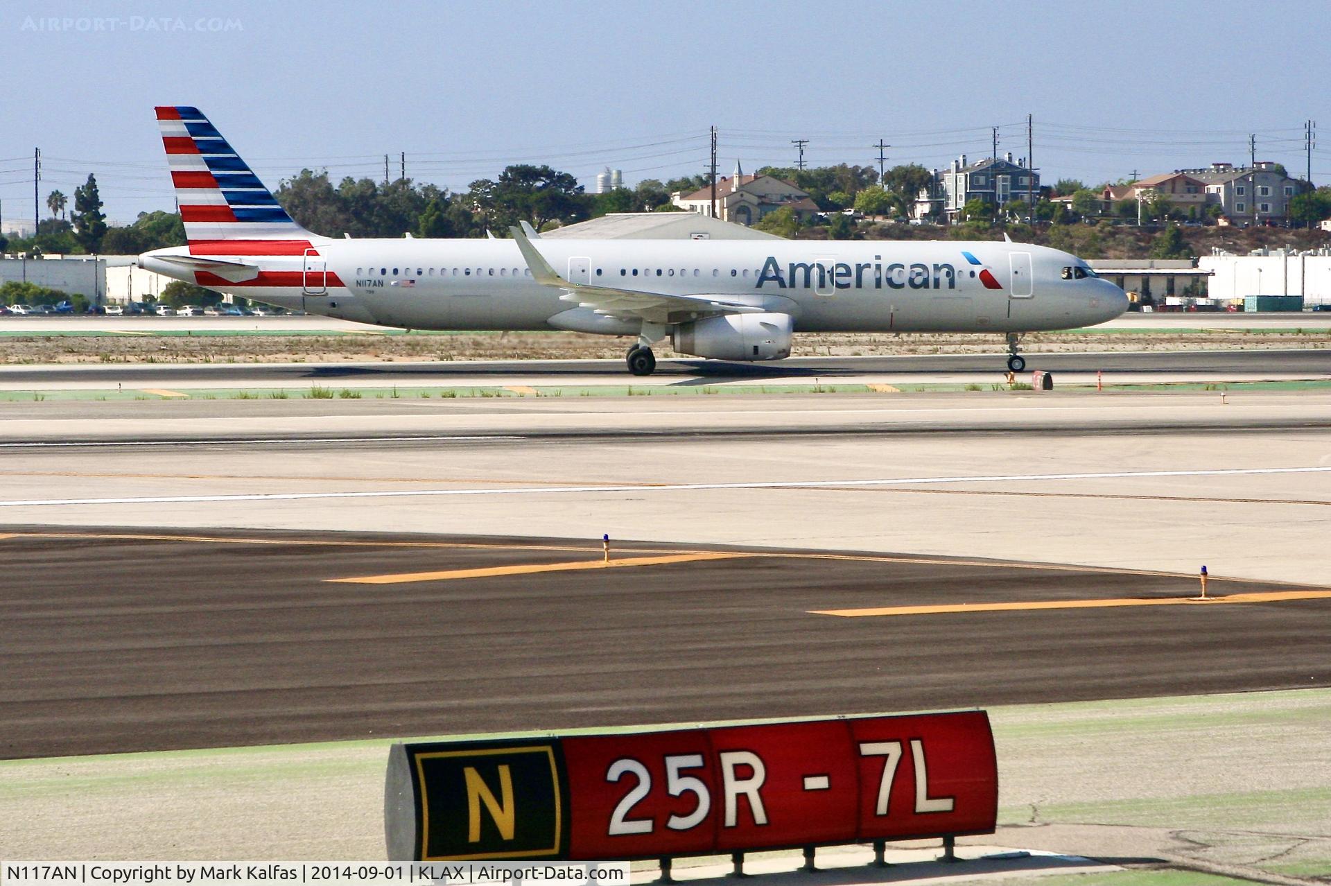 N117AN, 2014 Airbus A321-231 C/N 6094, American Airbus A321-231 N117AN at LAX