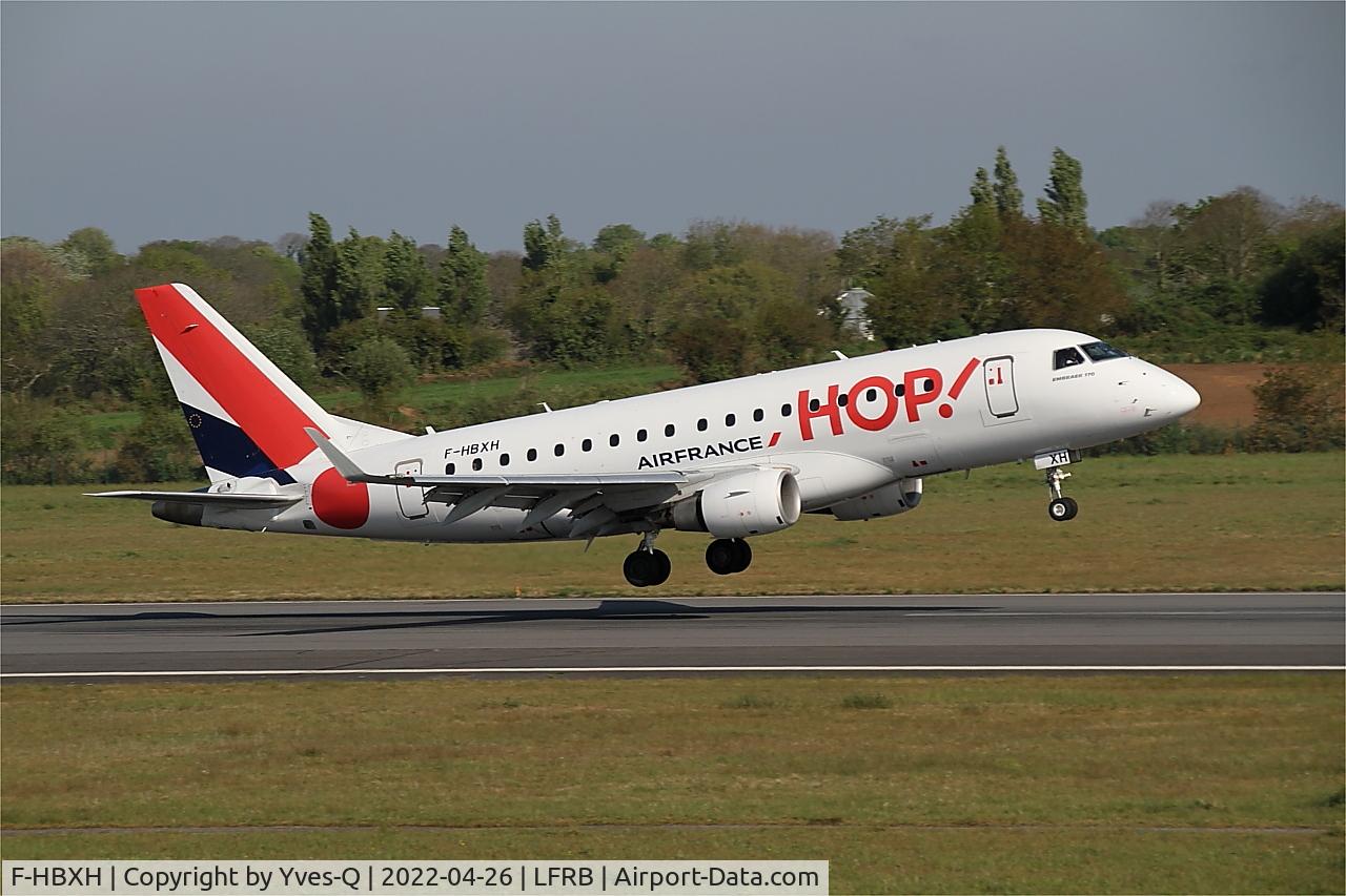 F-HBXH, 2010 Embraer 170ST (ERJ-170-100ST) C/N 17000307, Embraer 170ST, Landing rwy 07R, Brest-Bretagne airport (LFRB-BES)