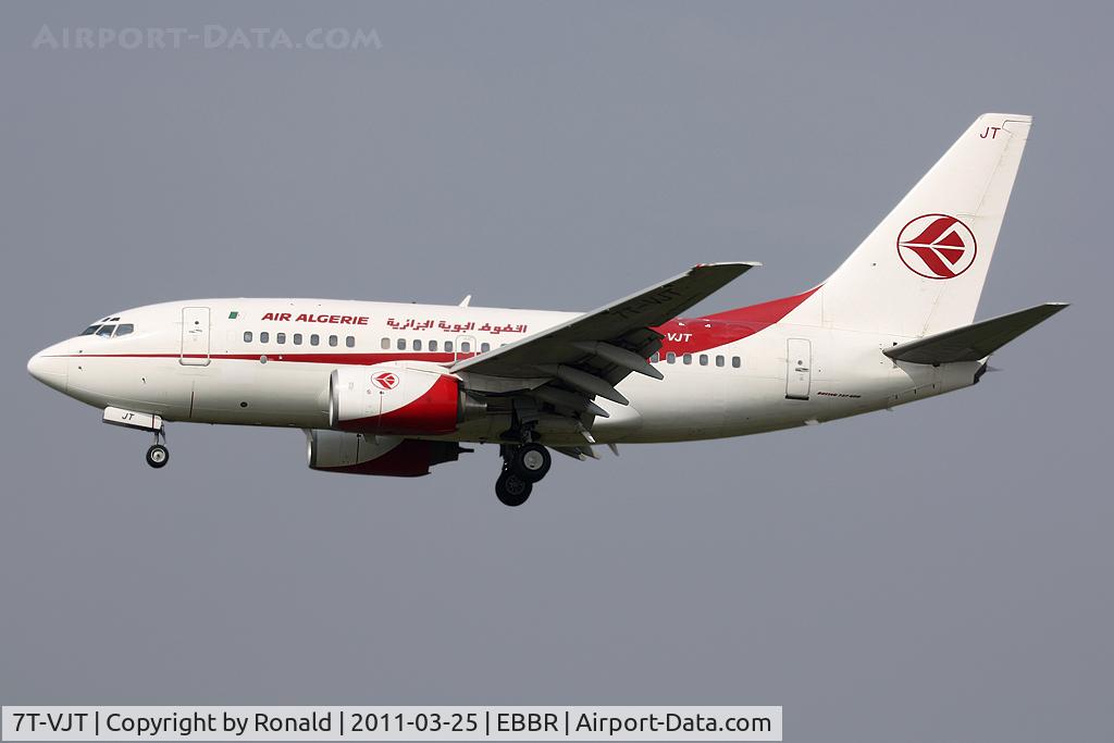 7T-VJT, 2002 Boeing 737-6D6 C/N 30546, at bru