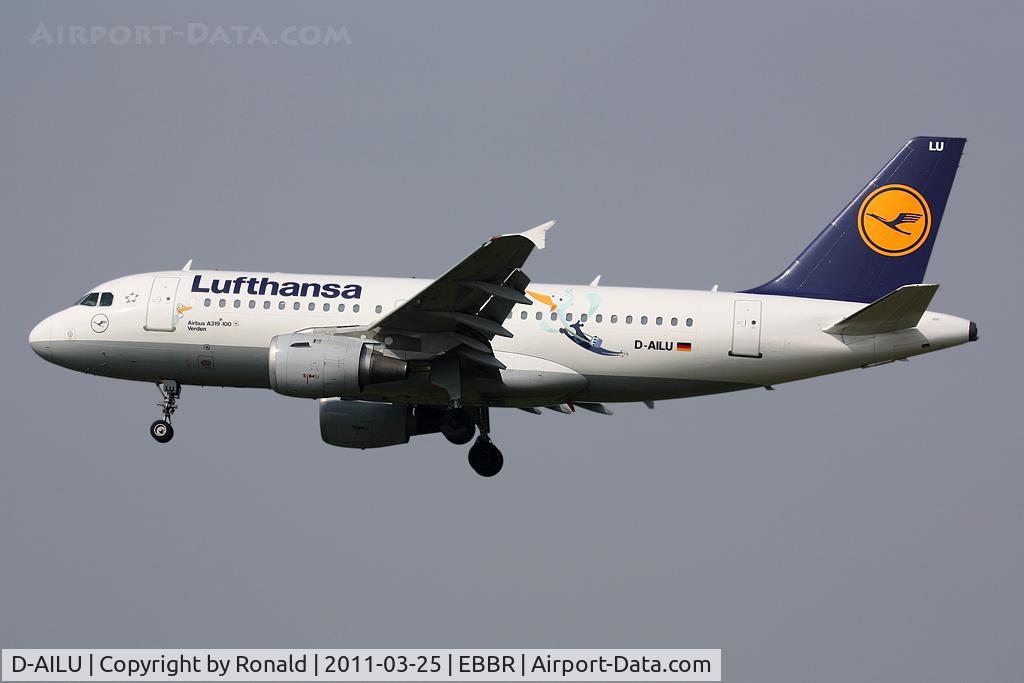 D-AILU, 1997 Airbus A319-114 C/N 744, at bru