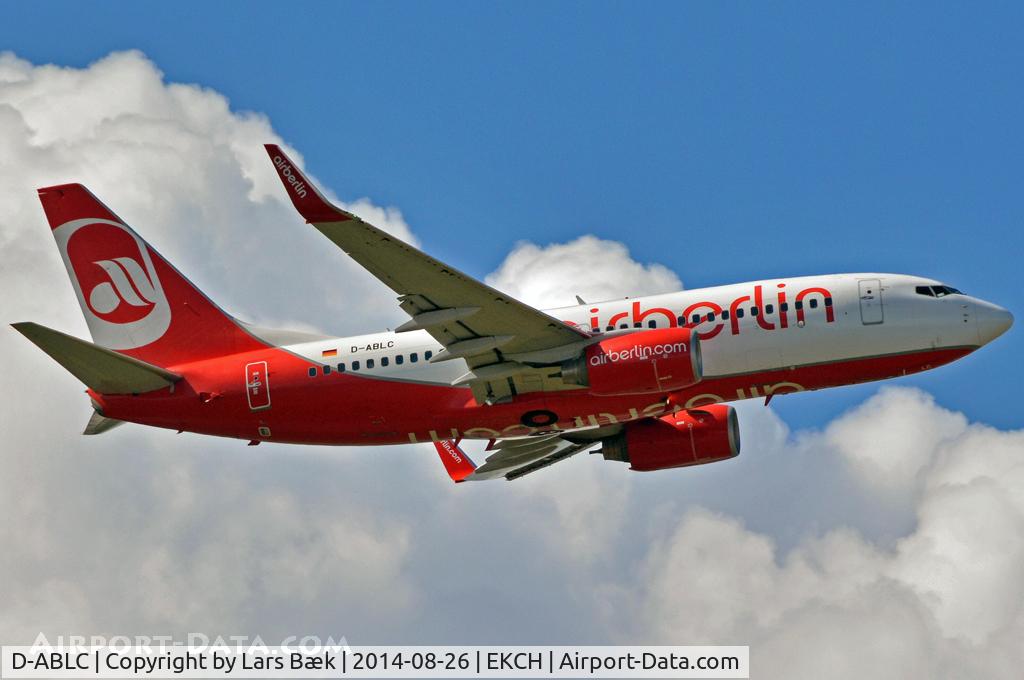 D-ABLC, 2008 Boeing 737-76J C/N 36116, RWY04R