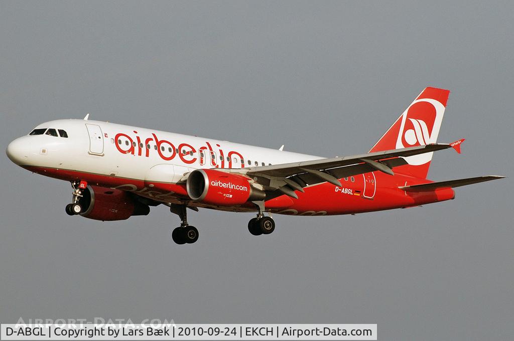 D-ABGL, 2008 Airbus A319-112 C/N 3586, RWY22L