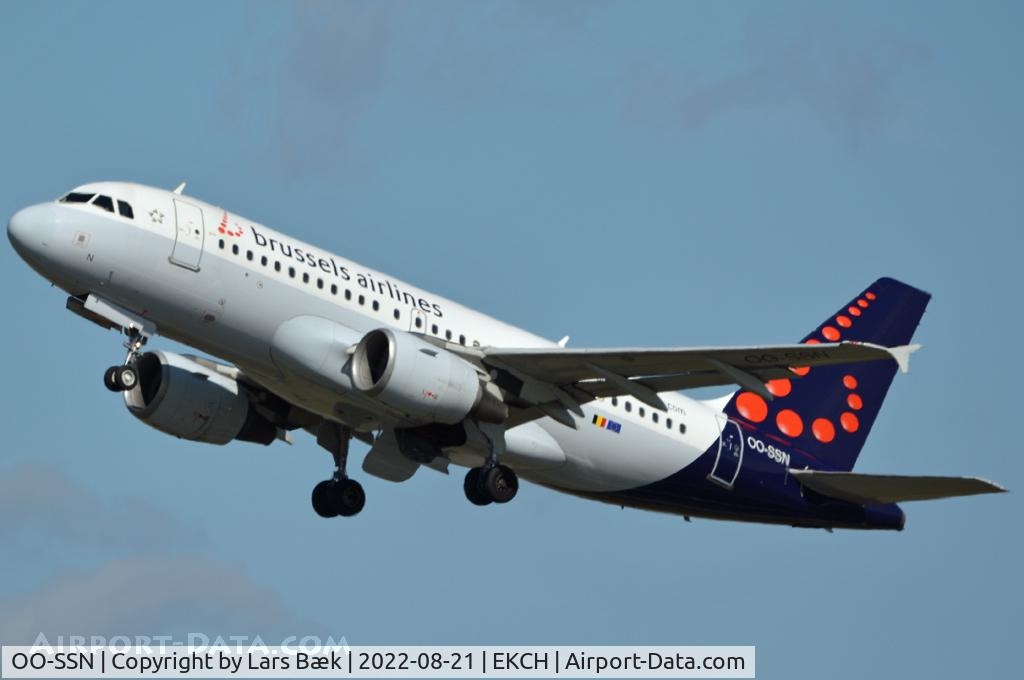 OO-SSN, 2003 Airbus A319-112 C/N 1963, RWY22R