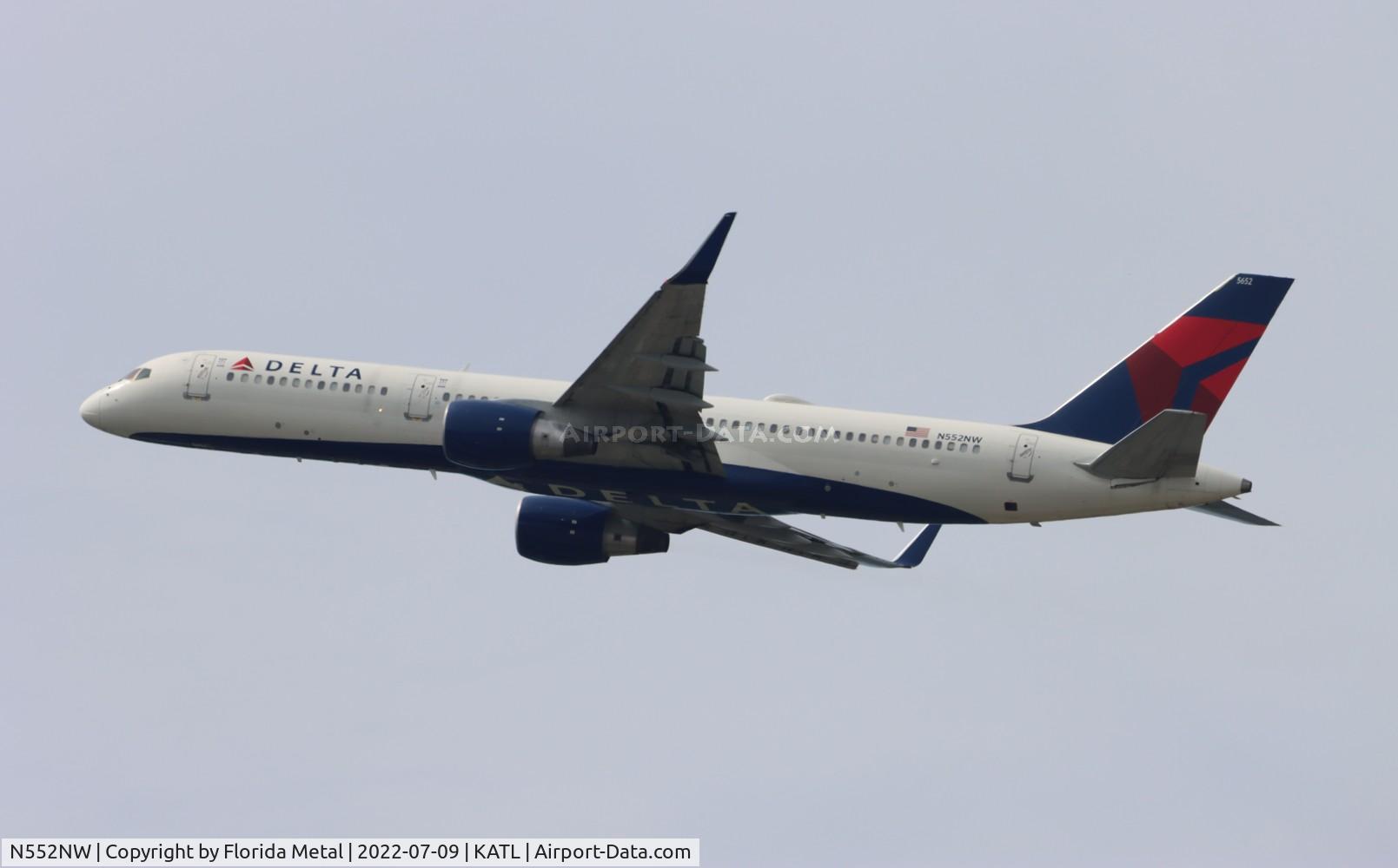 N552NW, 2001 Boeing 757-251 C/N 26499, ATL 2022