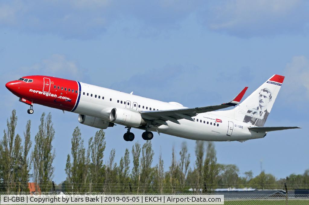 EI-GBB, 2008 Boeing 737-86N C/N 36809, RWY22R