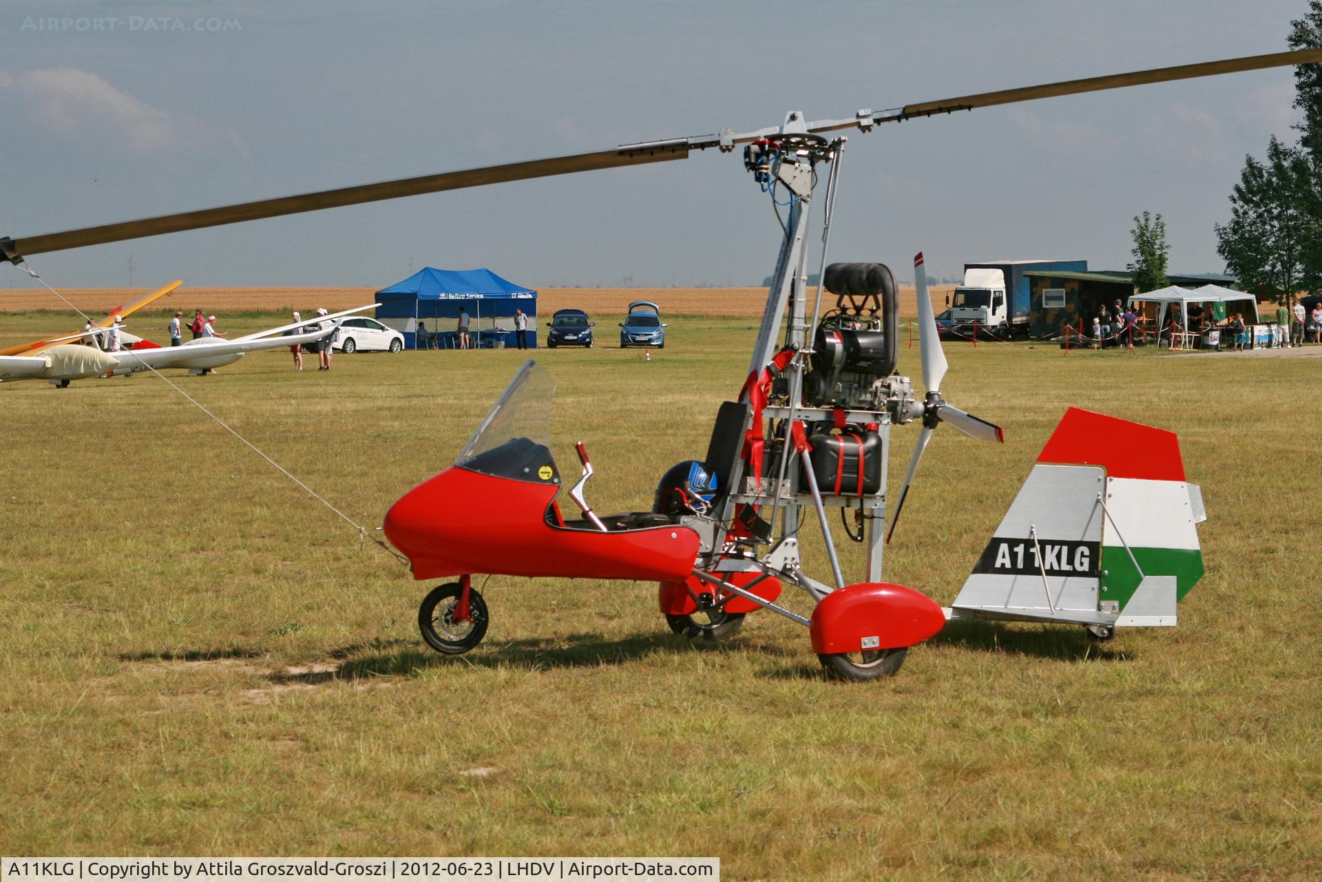A11KLG, Kosztor Lajos Midwest Hornet C/N X-001, LHDV - Baracs-Kisapostag Airport Dunaújváros, Hungary - Airshow 2012