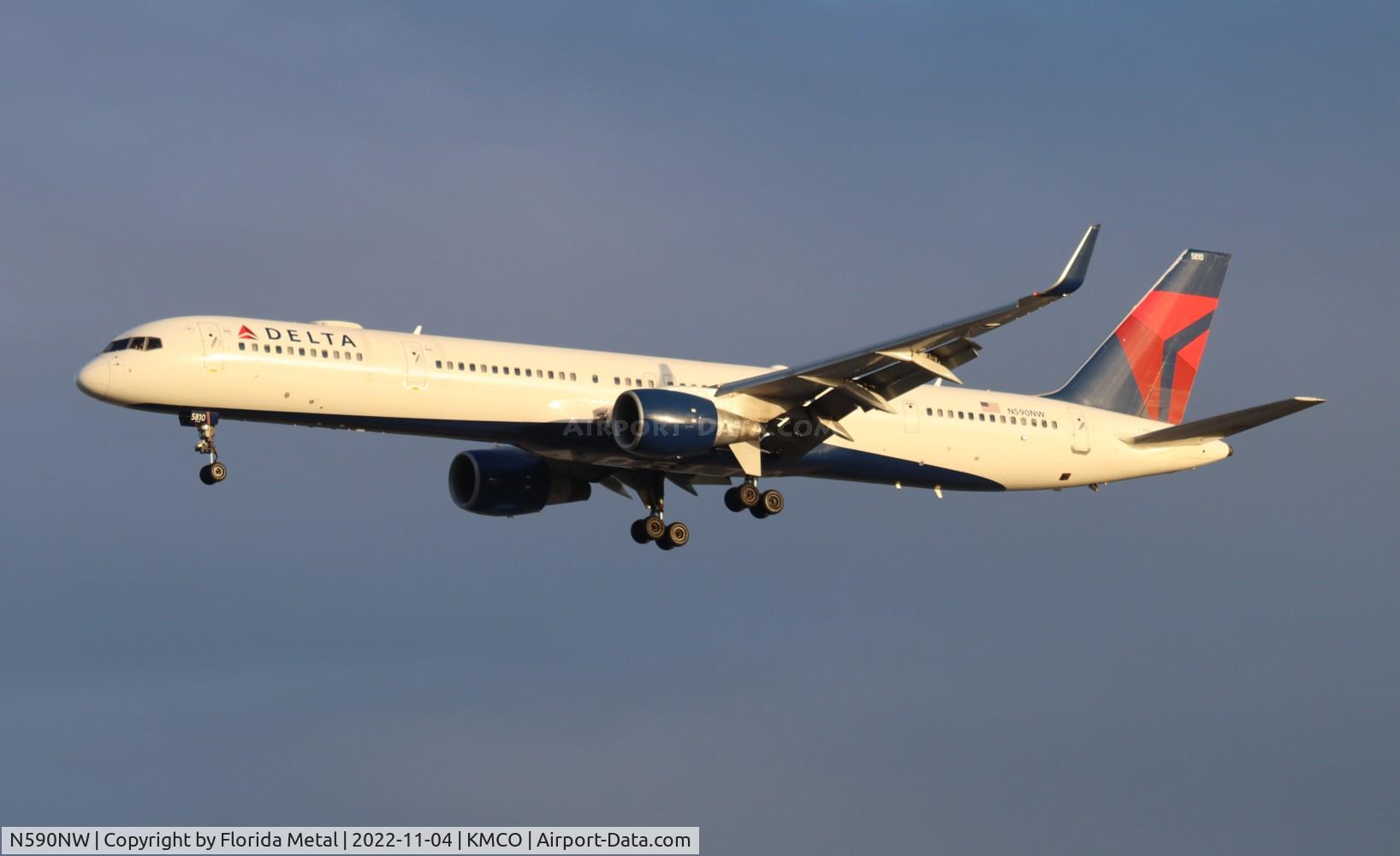 N590NW, 2003 Boeing 757-351 C/N 32990, MCO 2022
