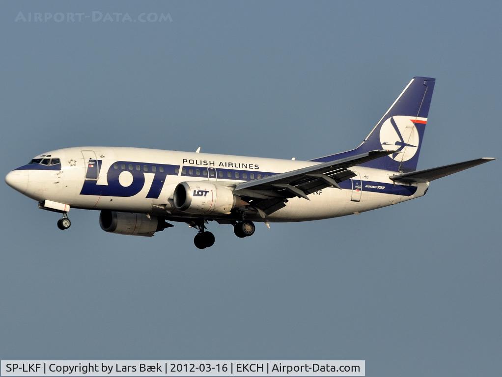 SP-LKF, 1994 Boeing 737-55D C/N 27368/2603, RWY22L