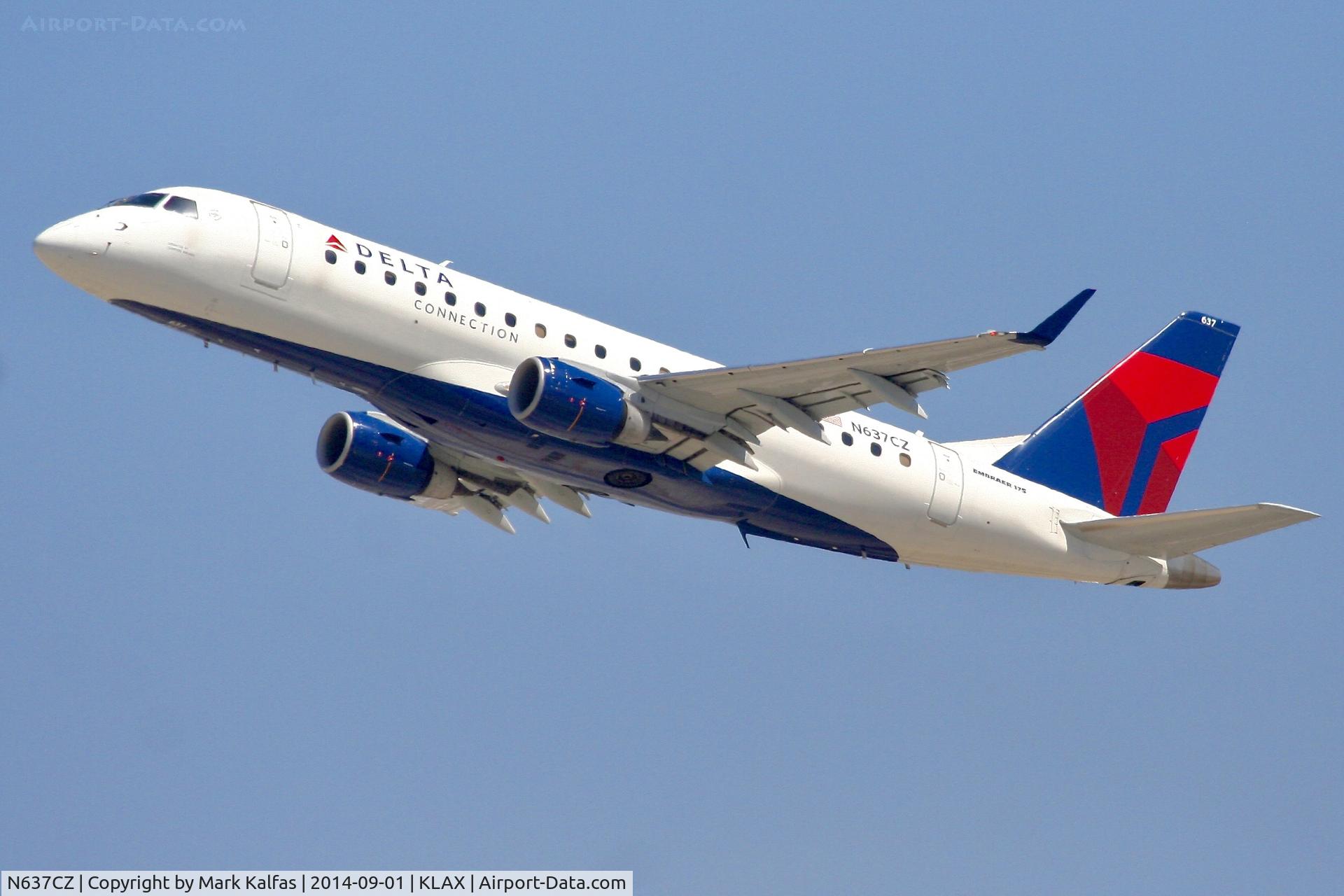 N637CZ, 2008 Embraer 175LR (ERJ-170-200LR) C/N 17000256, Delta Connection Embraer 175LR, ERJ-170-200LR N637CZ departing 25L KLAX