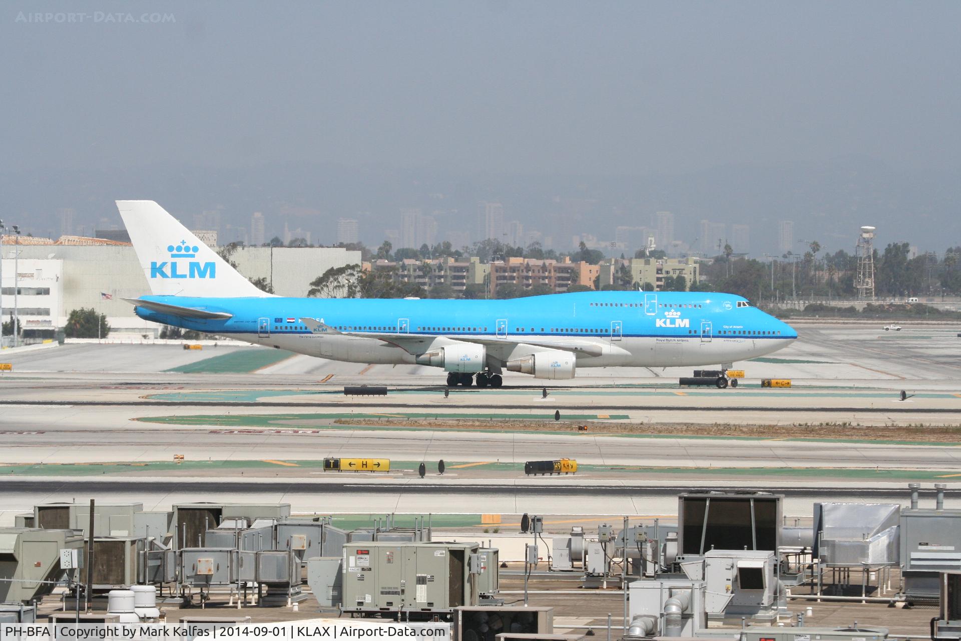 PH-BFA, 1989 Boeing 747-406 C/N 23999, KLM Boeing 747-406, PH-BFA (City of Atlanta) at LAX