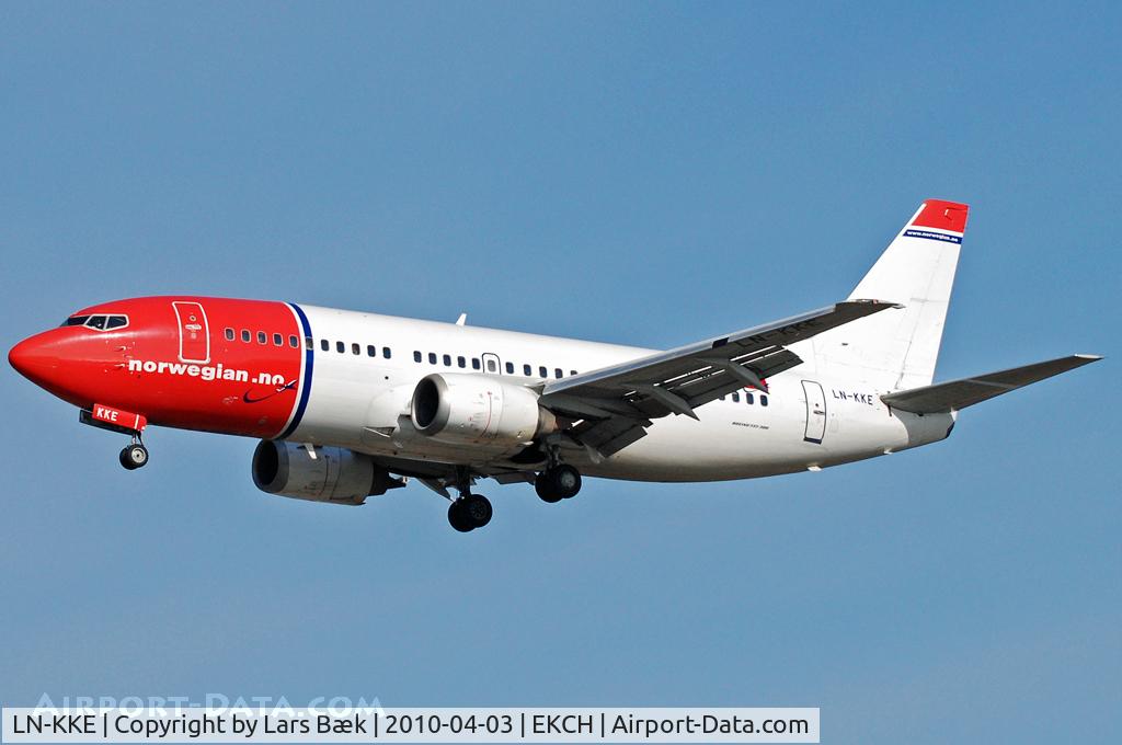 LN-KKE, 1994 Boeing 737-33A C/N 27285, RWY22L
