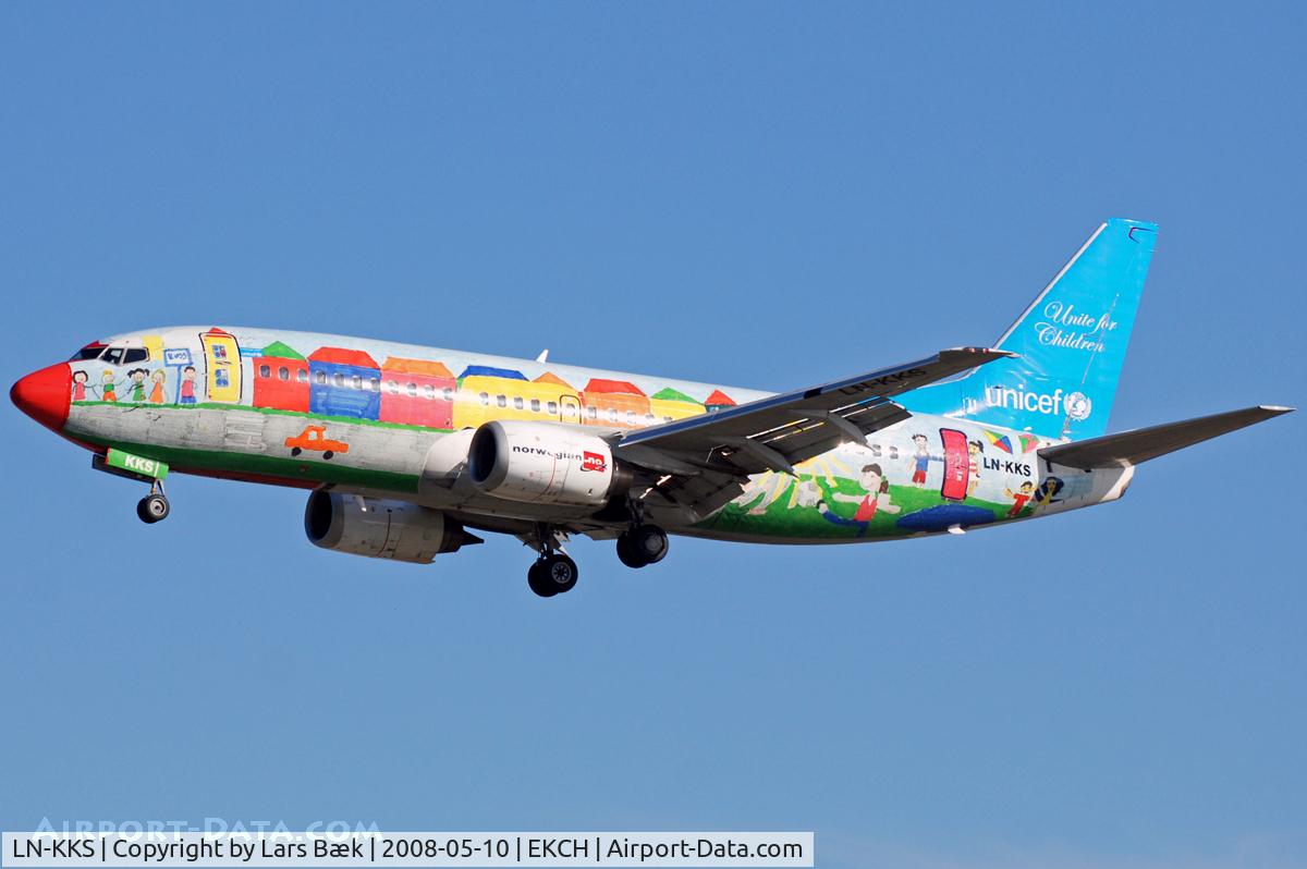 LN-KKS, 1989 Boeing 737-33A C/N 24094, RWY22L