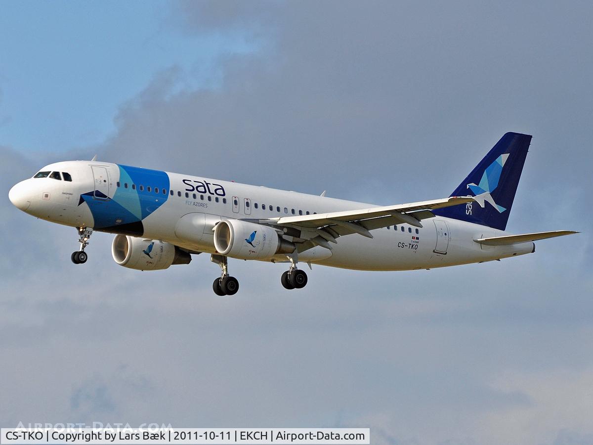 CS-TKO, 2009 Airbus A320-214 C/N 3891, RWY22L