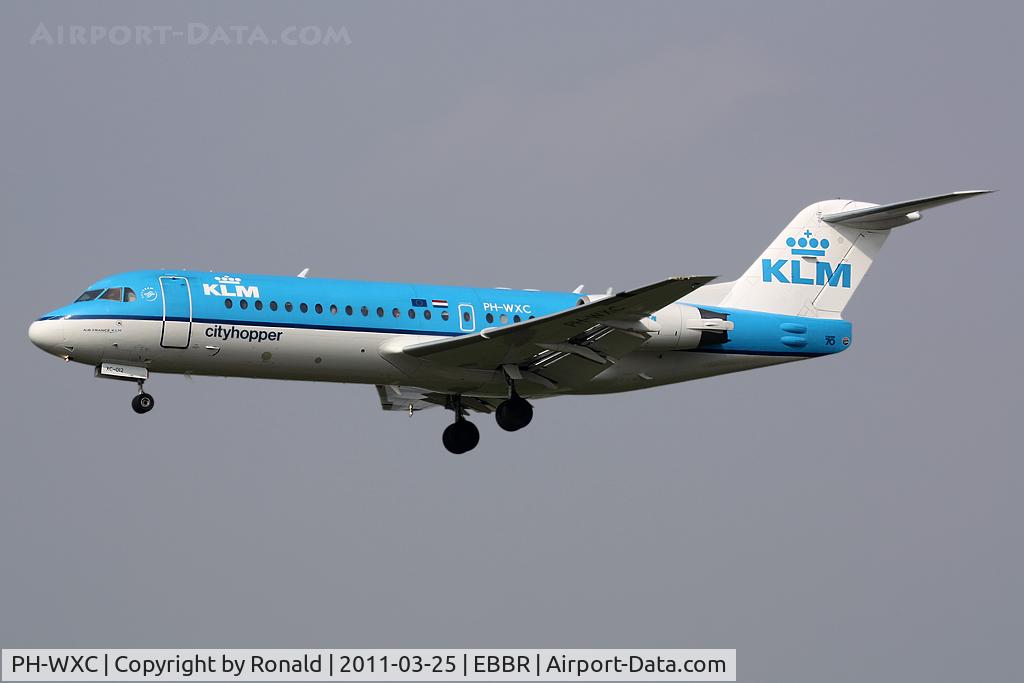 PH-WXC, 1996 Fokker 70 (F-28-0070) C/N 11574, at bru
