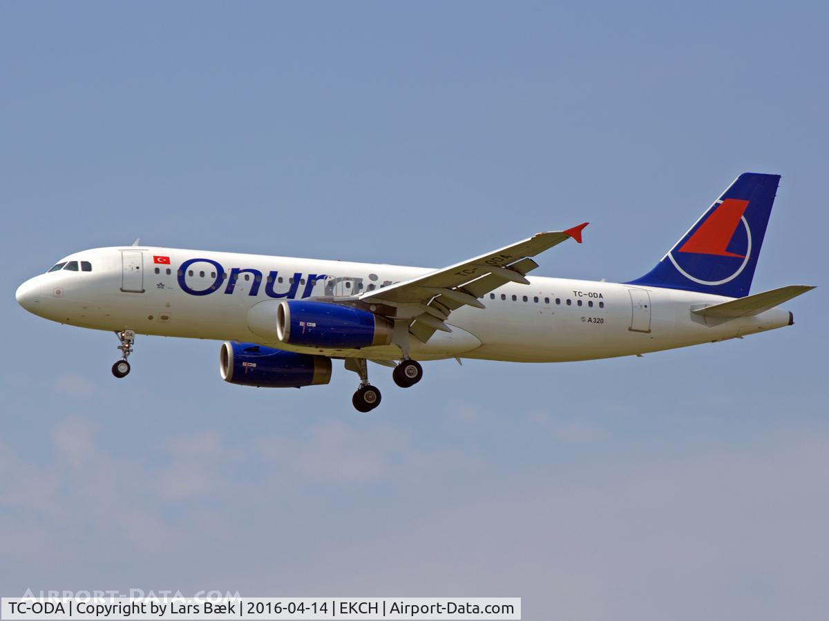 TC-ODA, 1998 Airbus A320-233 C/N 0912, RWY22L