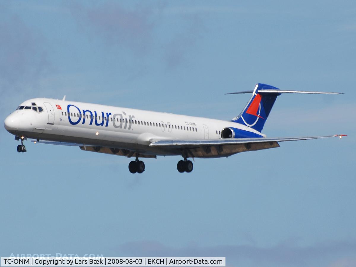 TC-ONM, 1996 McDonnell Douglas MD-88 C/N 53546, RWY22L