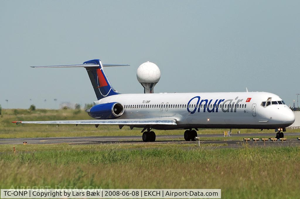 TC-ONP, 1997 McDonnell Douglas MD-88 C/N 53549, RWY04R