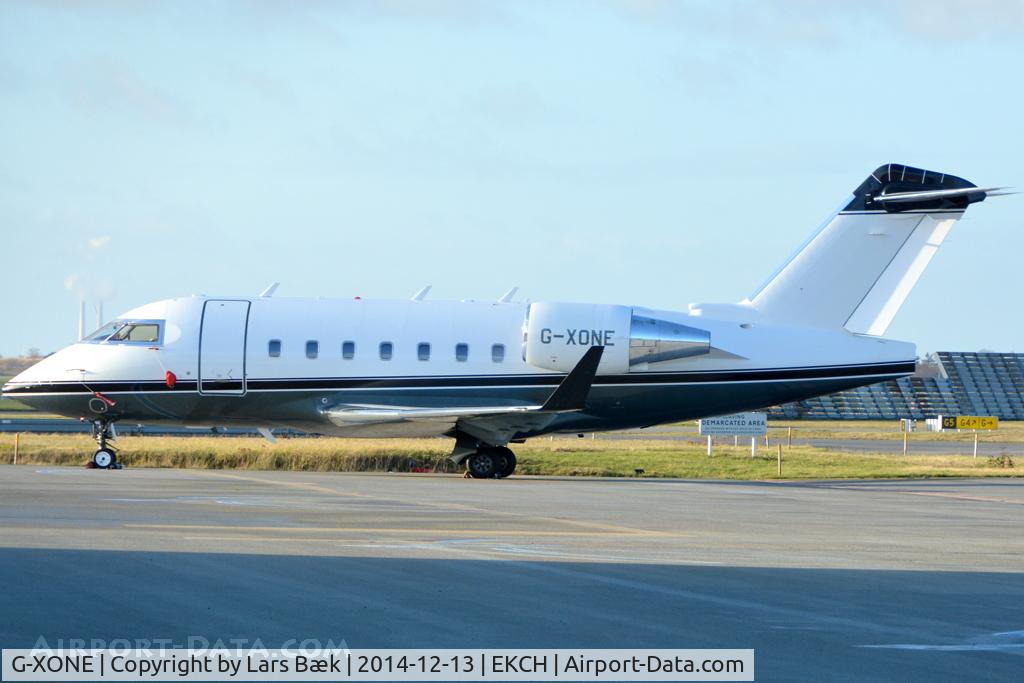 G-XONE, 1999 Bombardier Challenger 604 (CL-600-2B16) C/N 5426, Parked