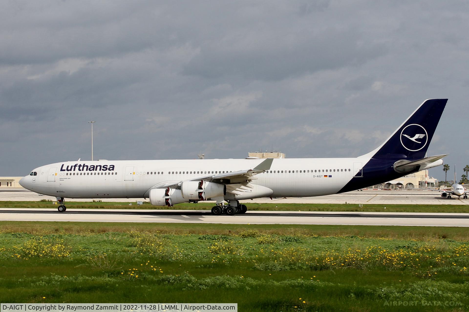 D-AIGT, 1999 Airbus A340-313 C/N 304, A340 D-AIGT Lufthansa