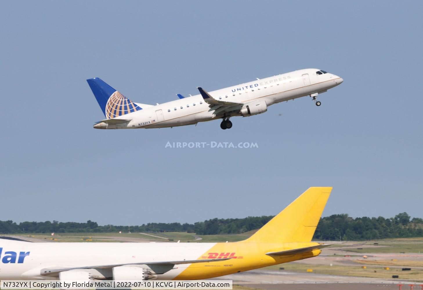 N732YX, 2015 Embraer 175LR (ERJ-170-200LR) C/N 17000521, CVG 2022