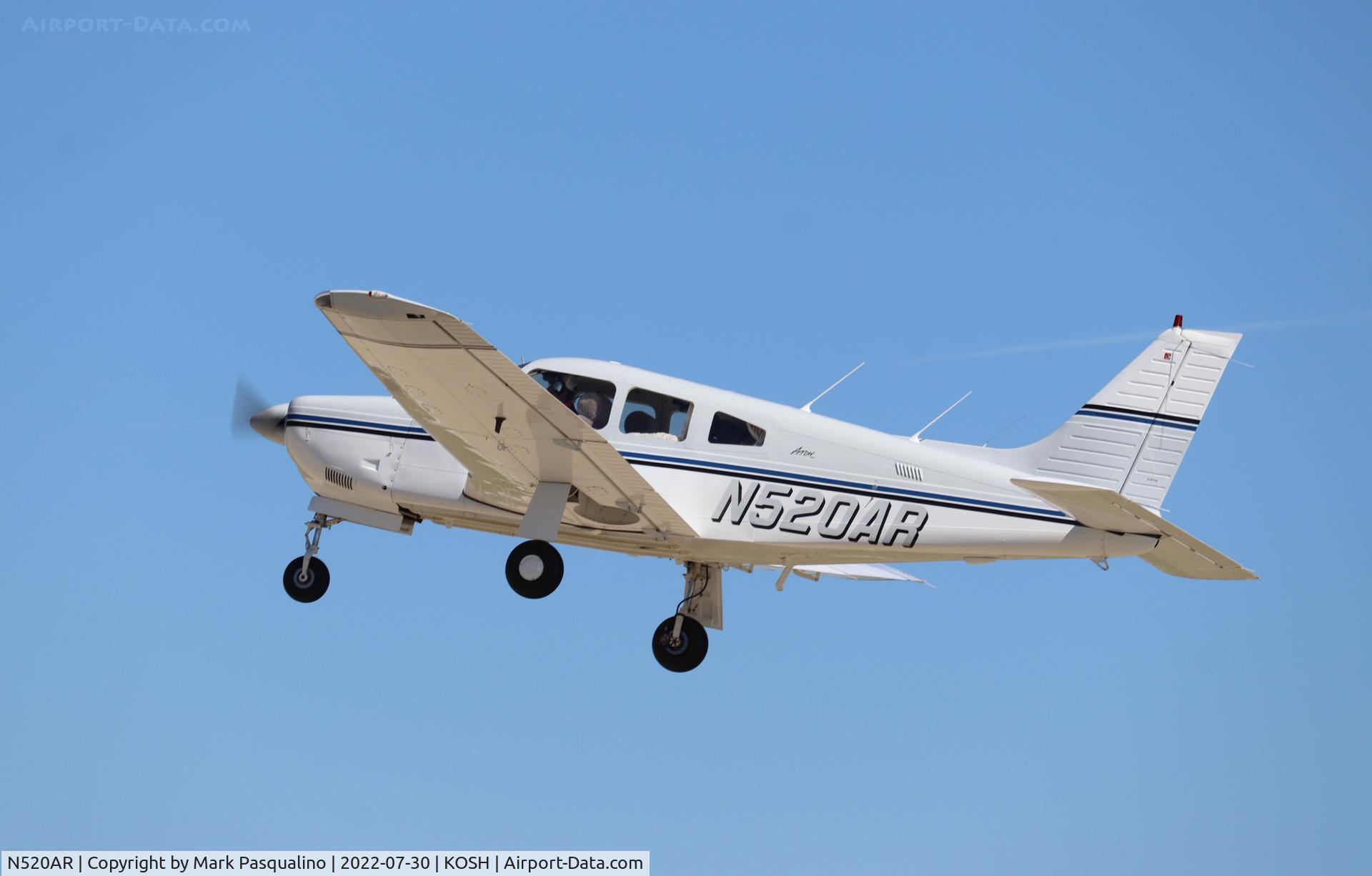 N520AR, 1992 Piper PA-28R-201 Cherokee Arrow III C/N 2837059, Piper PA-28R-201