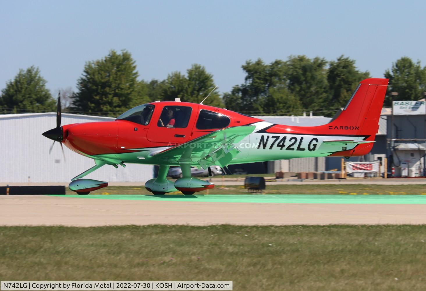 N742LG, 2020 Cirrus SR22 C/N 4974, OSH 2022