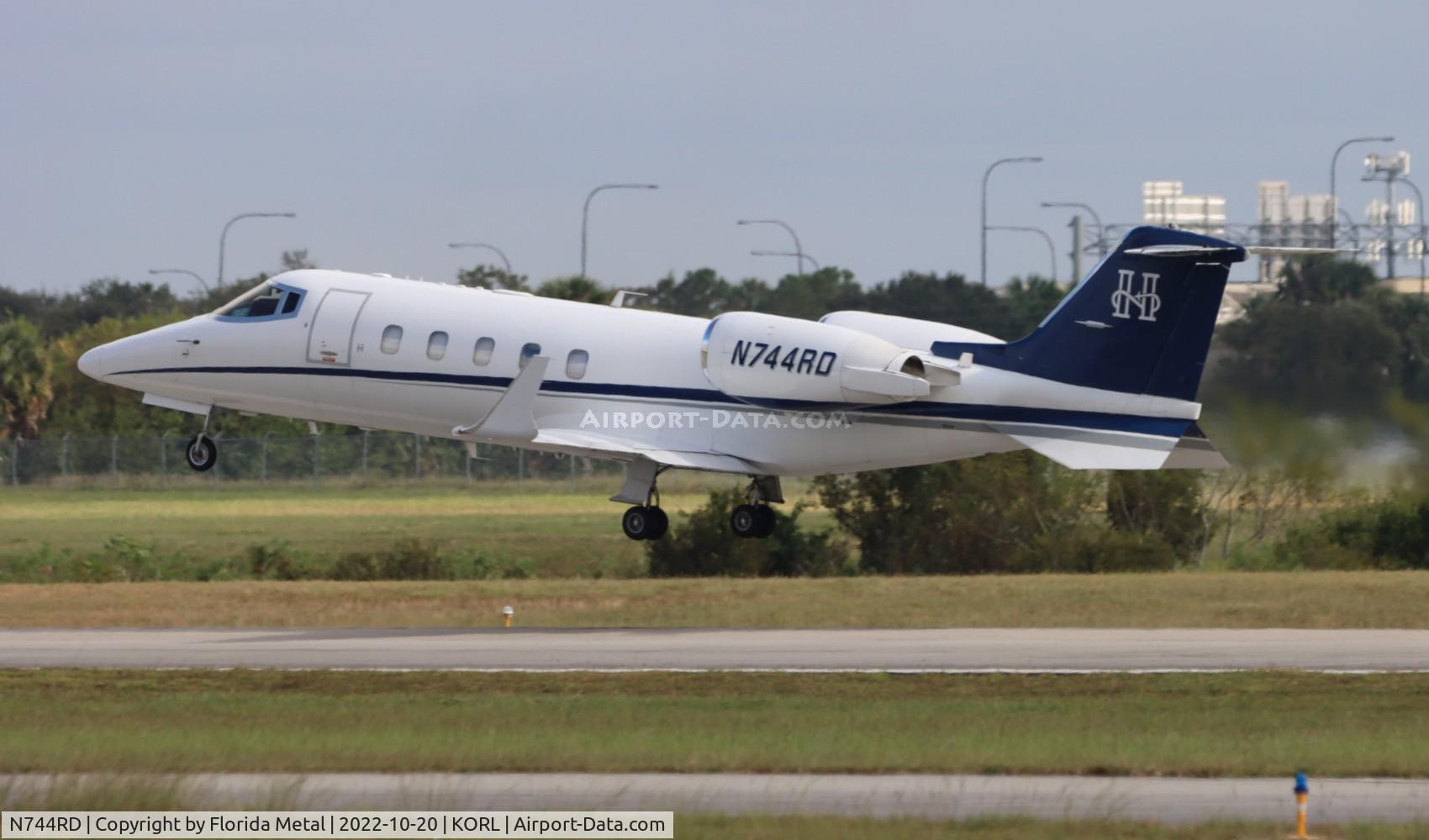 N744RD, 1995 Learjet Inc 60 C/N 053, NBAA 2022