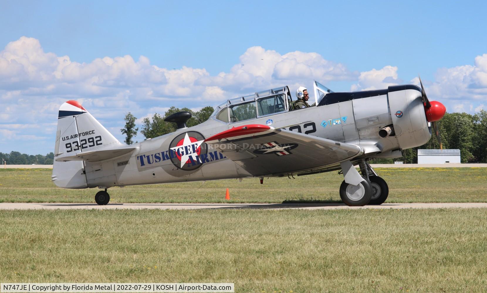 N747JE, 1958 North American AT-6G Texan C/N 168-394 (49-3292), OSH 2022