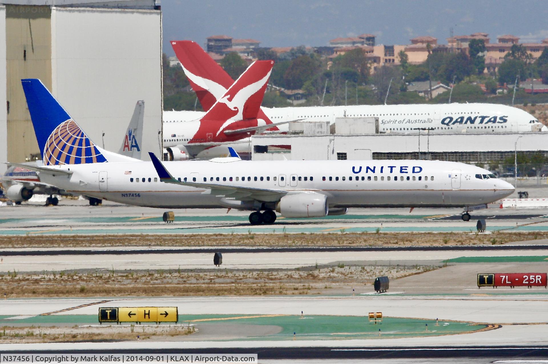 N37456, 2012 Boeing 737-924/ER C/N 37205, United Boeing 737-924/ER, N37456