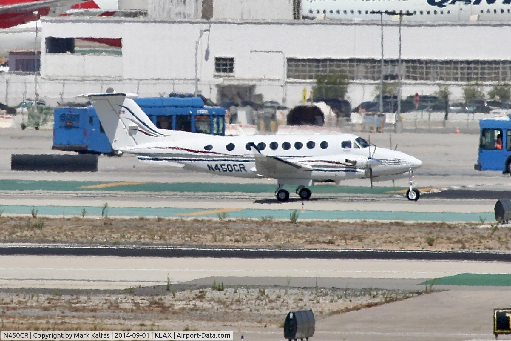 N450CR, 2002 Raytheon Aircraft Company B300 C/N FL-340, Raytheon Aircraft Company B300, N450CR at LAX