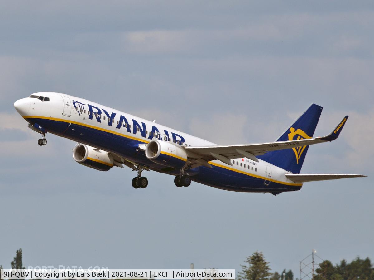 9H-QBV, 2016 Boeing 737-8AS C/N 44722, RWY22R