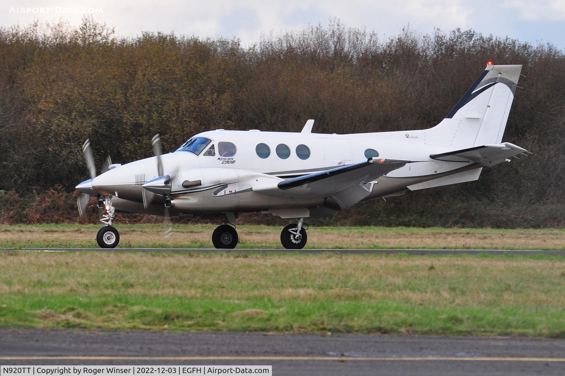 N920TT, 1992 Beech C90A King Air C/N LJ-1300, Visiting King Air.