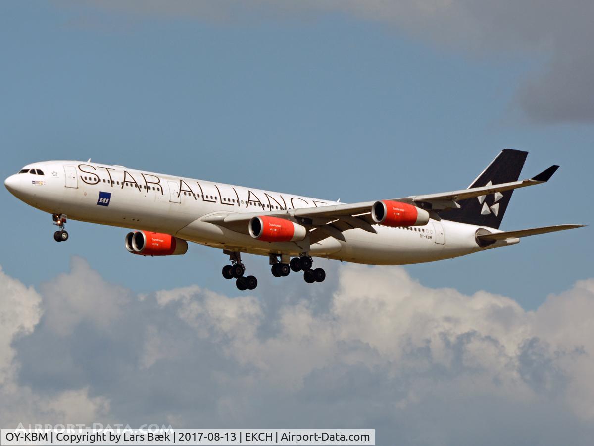 OY-KBM, 2002 Airbus A340-313X C/N 450, RWY22L