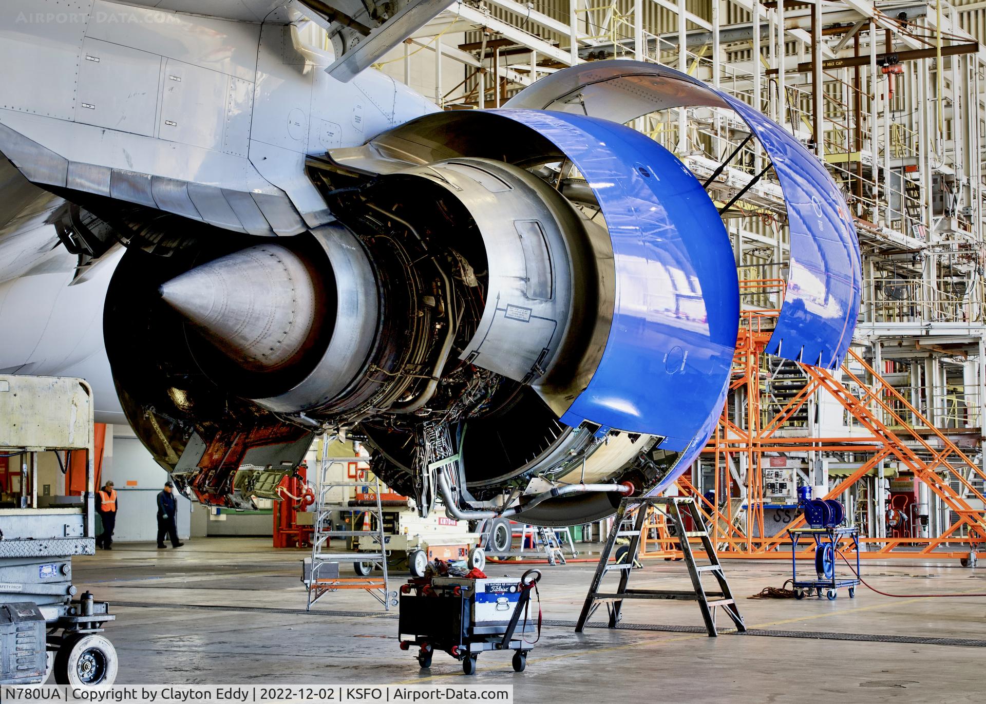 N780UA, 1996 Boeing 777-222 C/N 26944, PW4000 engine. SFO 2022.