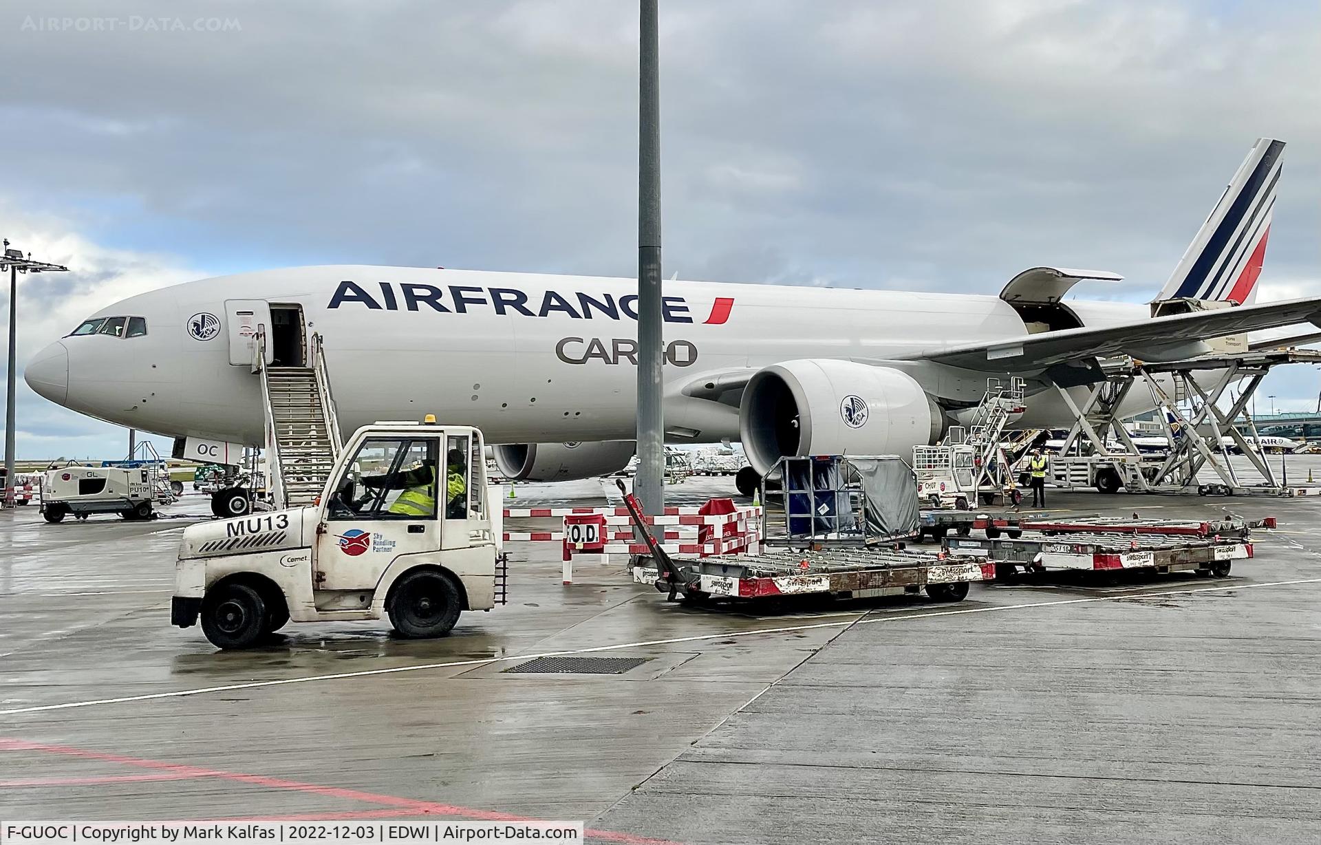 F-GUOC, 2009 Boeing 777-F28 C/N 32966, Air France Boeing 777-F28, F-GUOC off loading it's equine cargo