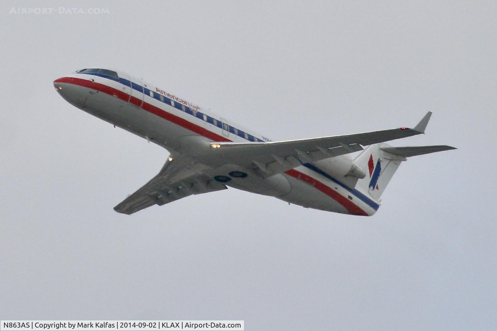 N863AS, 2001 Bombardier CRJ-200ER (CL-600-2B19) C/N 7487, American Eagle Bombardier CRJ-200ER (CL-600-2B19) N863AS departing 25R LAX