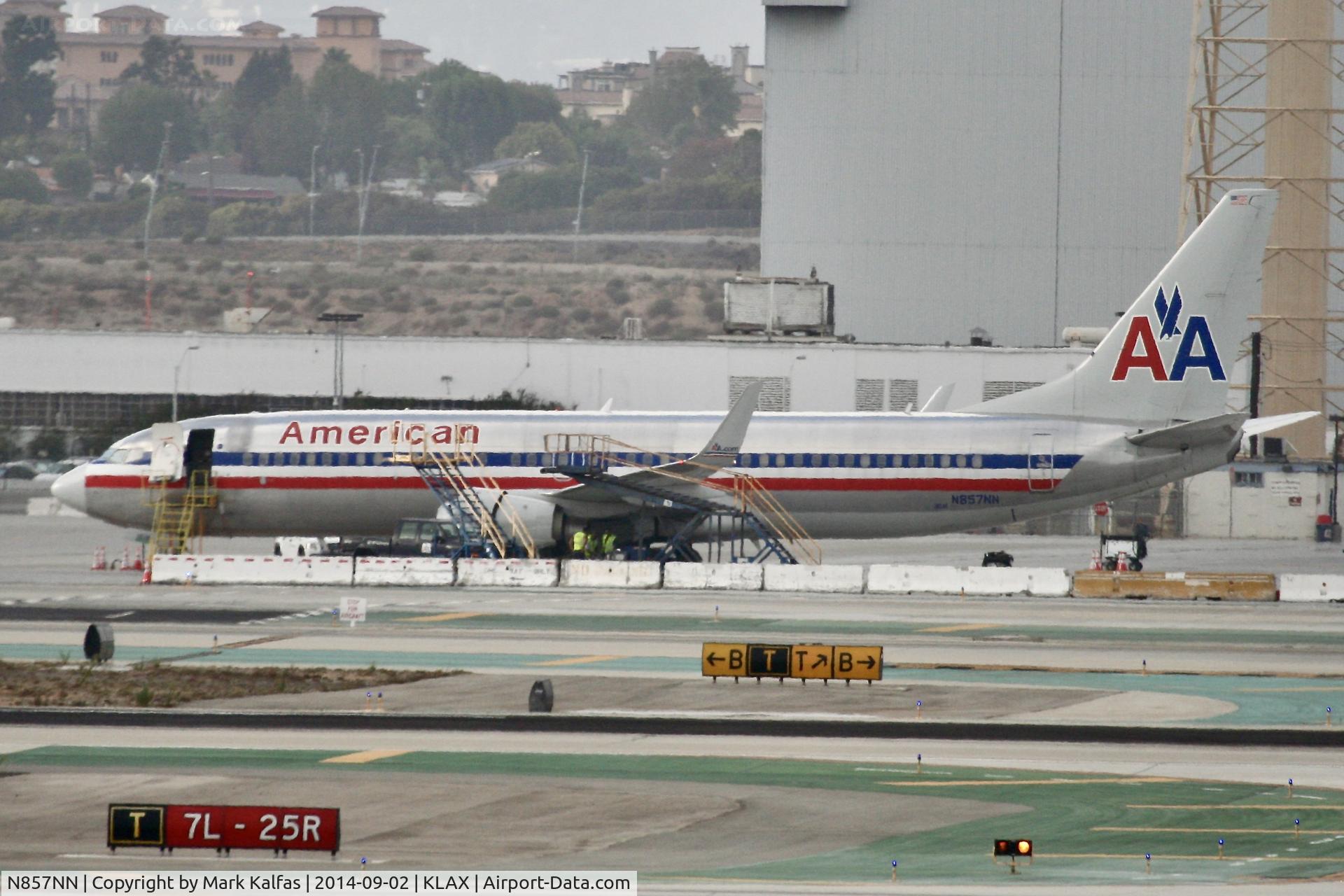 N857NN, 2010 Boeing 737-823 C/N 30907, B738 American Airlines Boeing 737-823, N857NN at American maintenance LAX