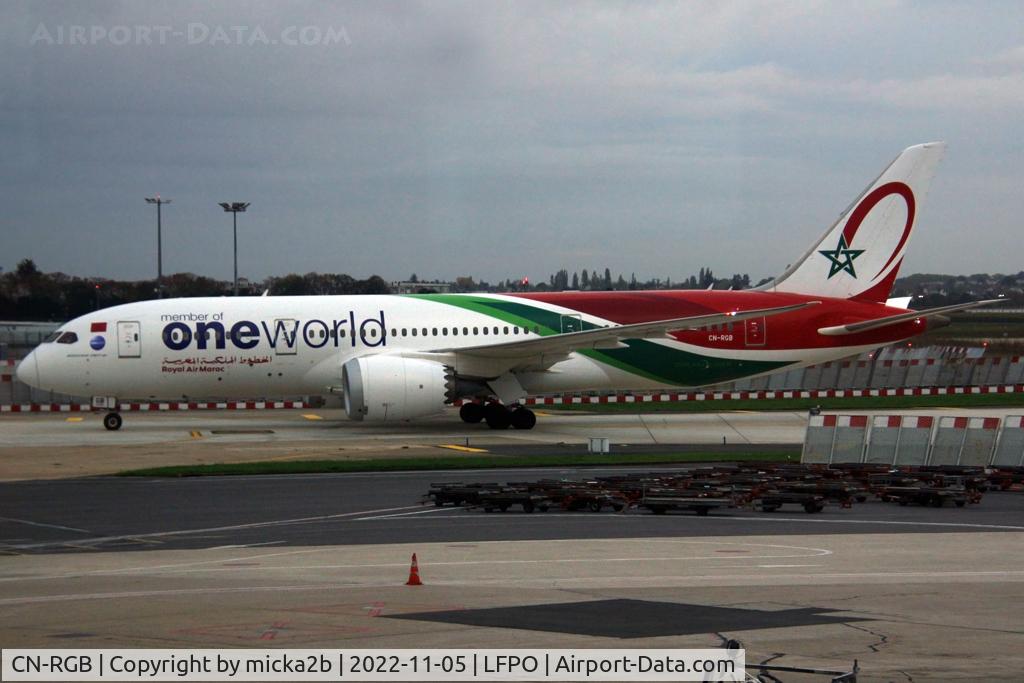CN-RGB, 2014 Boeing 787-8 Dreamliner C/N 43817, Taxiing