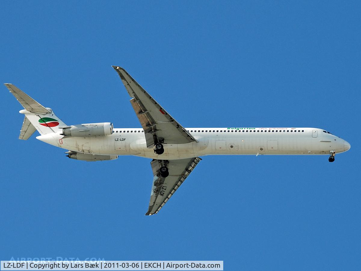 LZ-LDF, 1986 McDonnell Douglas MD-82 (DC-9-82) C/N 49219, RWY04L