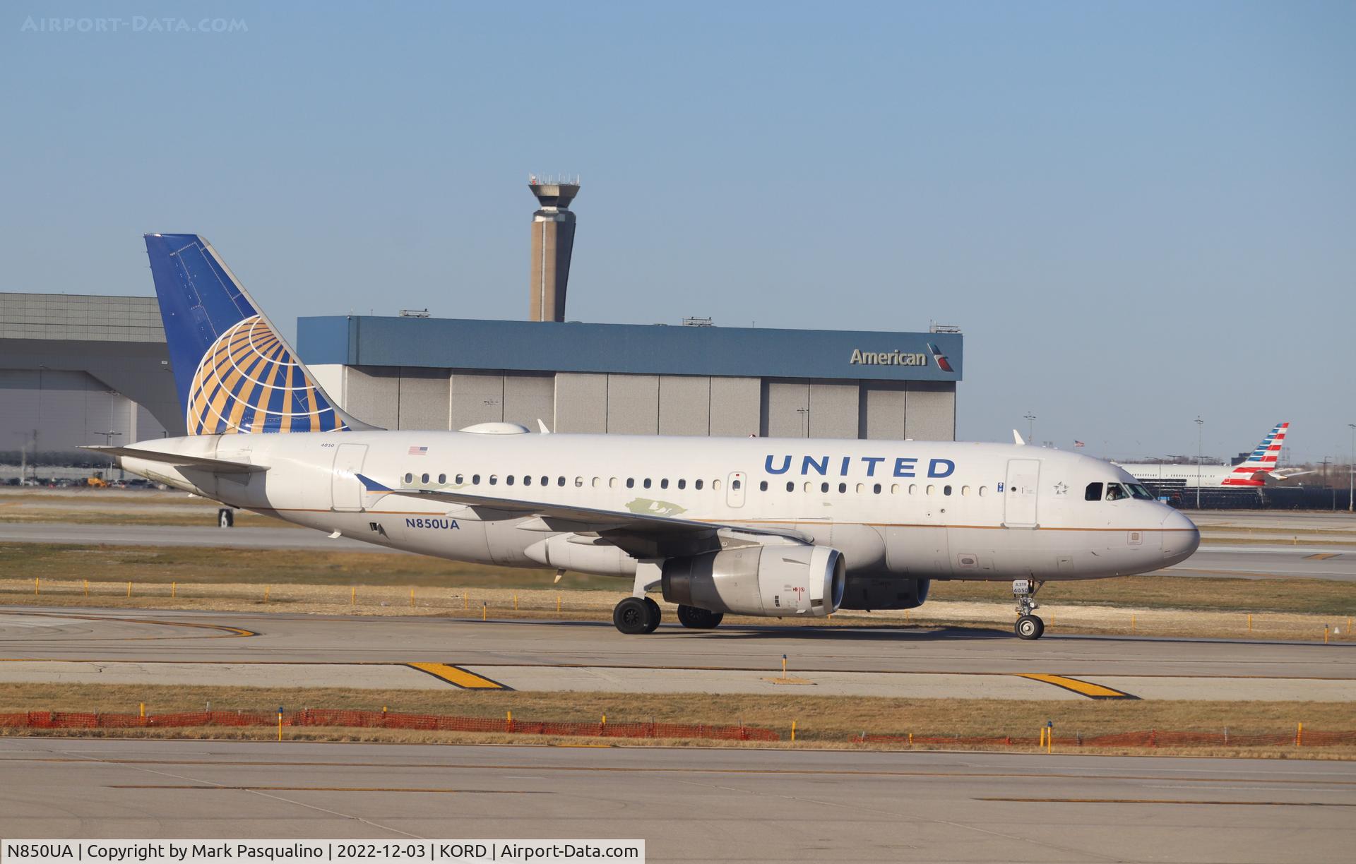 N850UA, 2002 Airbus A319-131 C/N 1653, Airbus A319-131