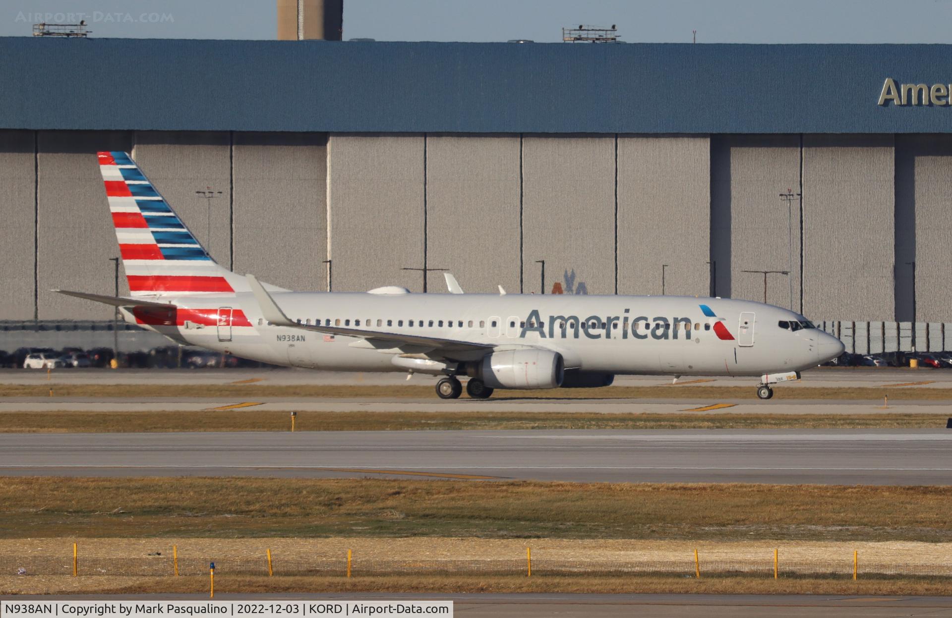 N938AN, 2000 Boeing 737-823 C/N 29533, Boeing 737-823