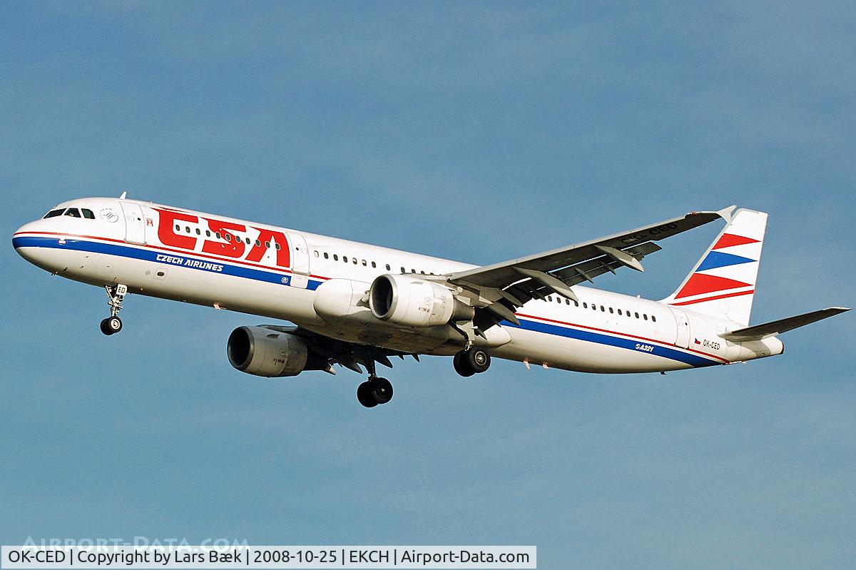 OK-CED, 1997 Airbus A321-211 C/N 684, RWY22L