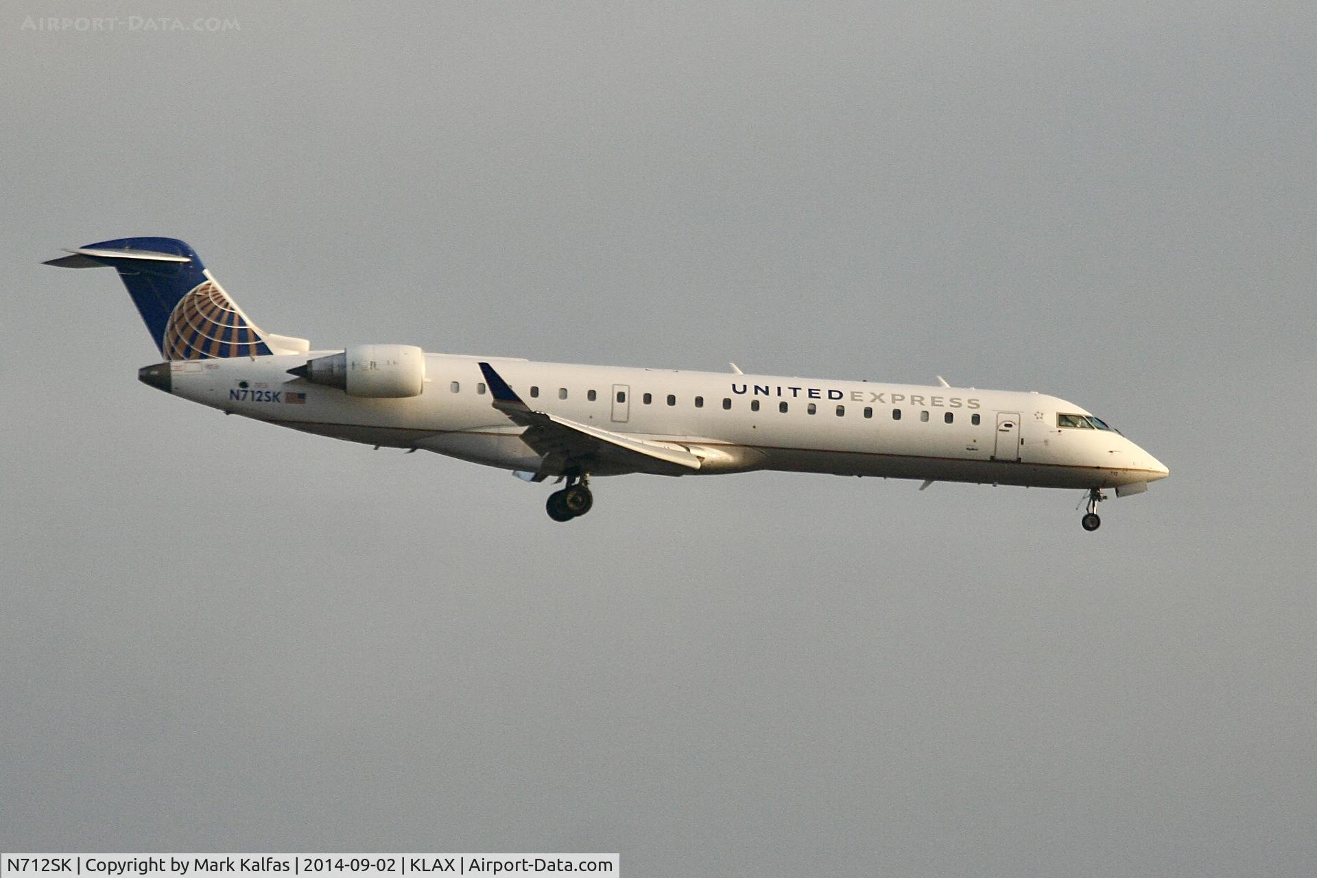 N712SK, 2004 Bombardier CRJ-700 (CL-600-2C10) Regional Jet C/N 10172, SkyWest/United Express Bombardier CRJ-701ER N712SK on approach to LAX