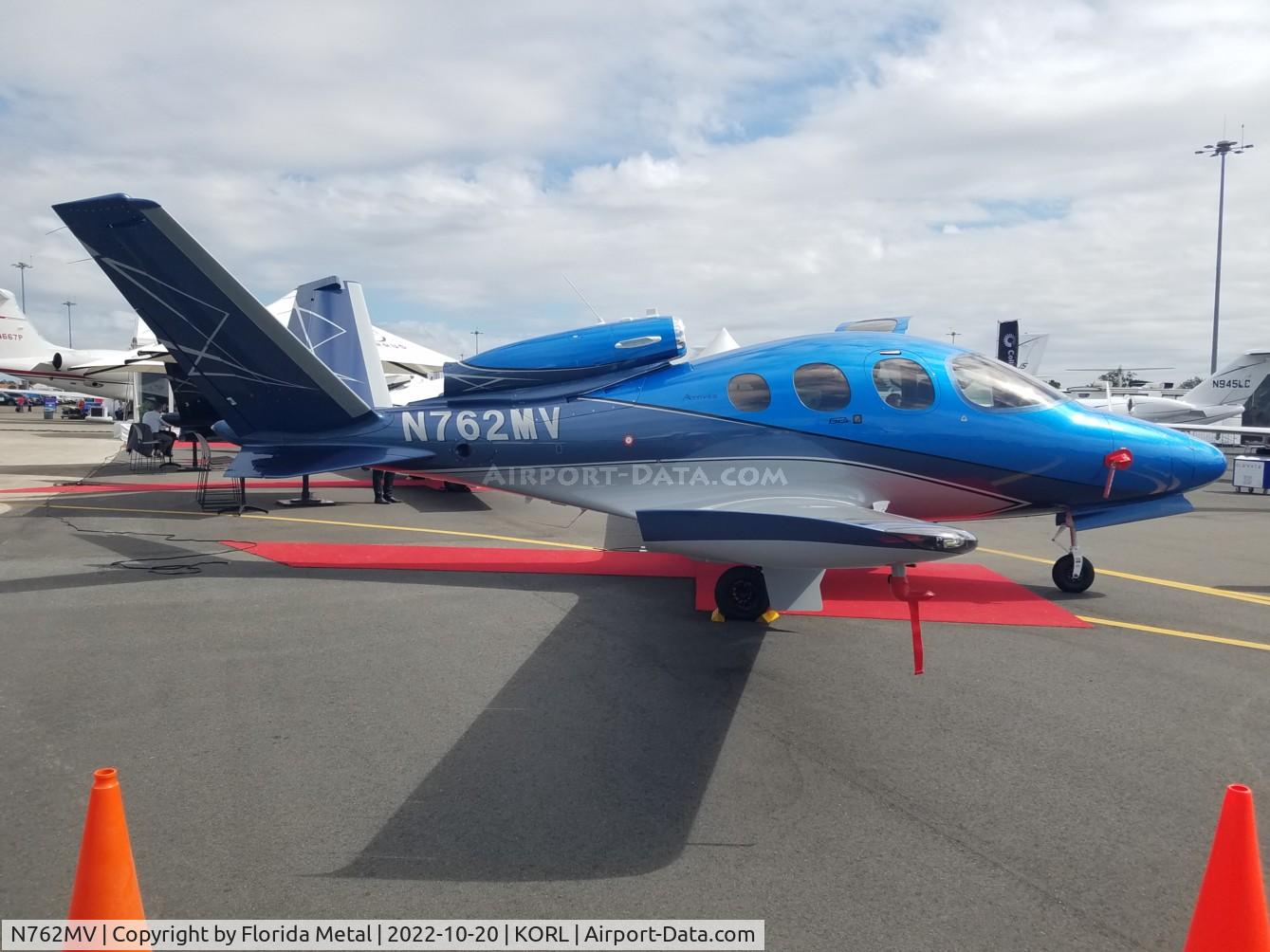 N762MV, 2022 Cirrus SF50 C/N 0363, NBAA 2022