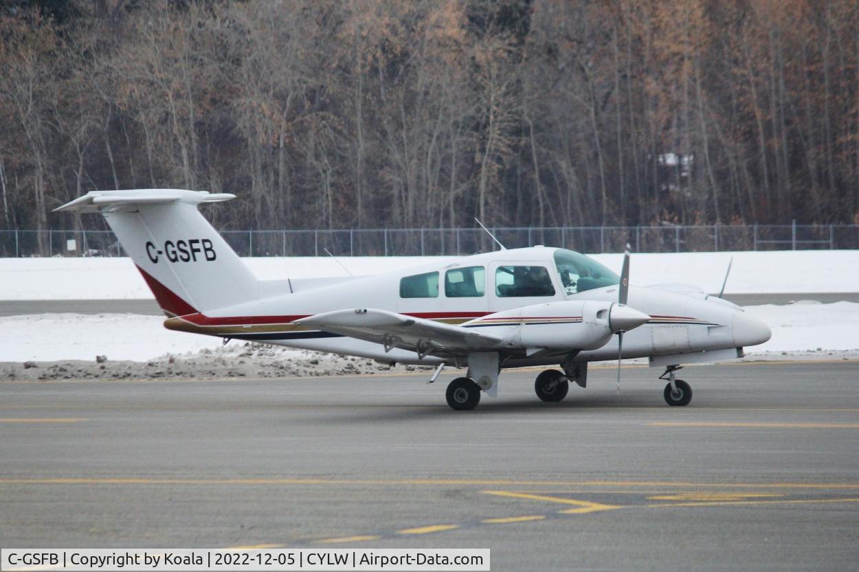 C-GSFB, 1979 Beech 76 Duchess C/N ME-137, Ready for training flight
