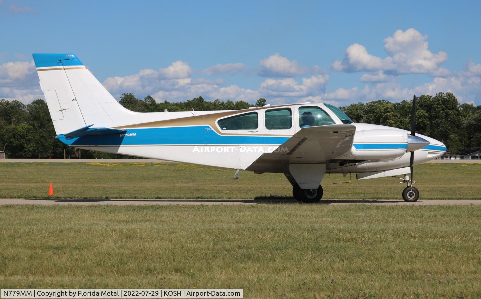 N779MM, 1963 Beech 95-A55 Baron C/N TC-470, OSH 2022