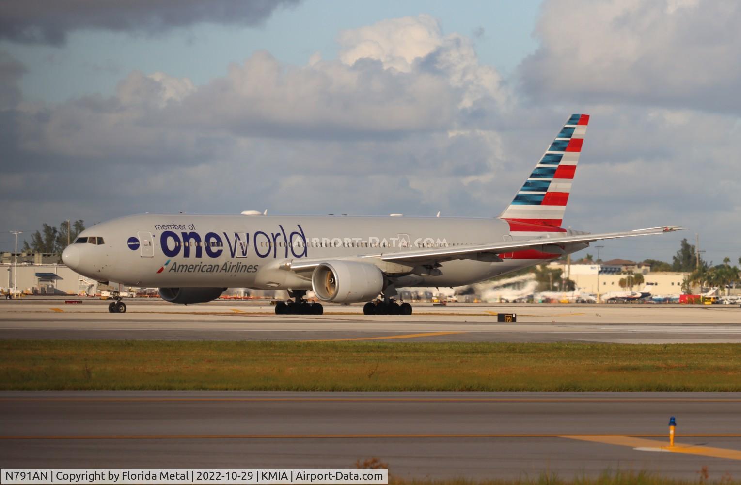 N791AN, 2000 Boeing 777-223/ER C/N 30254, MIA 2022