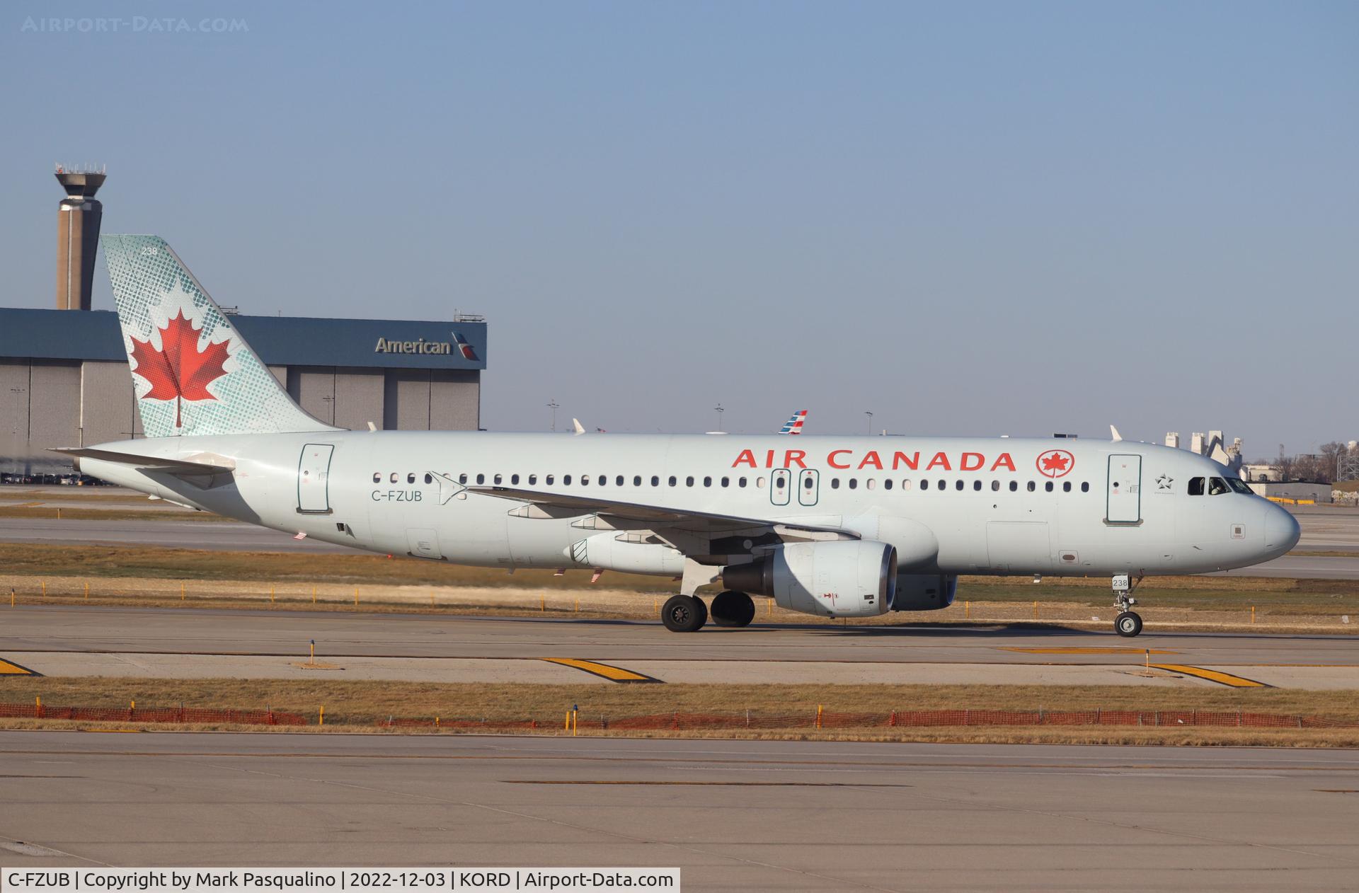 C-FZUB, 2003 Airbus A320-214 C/N 1940, Airbus A320-214
