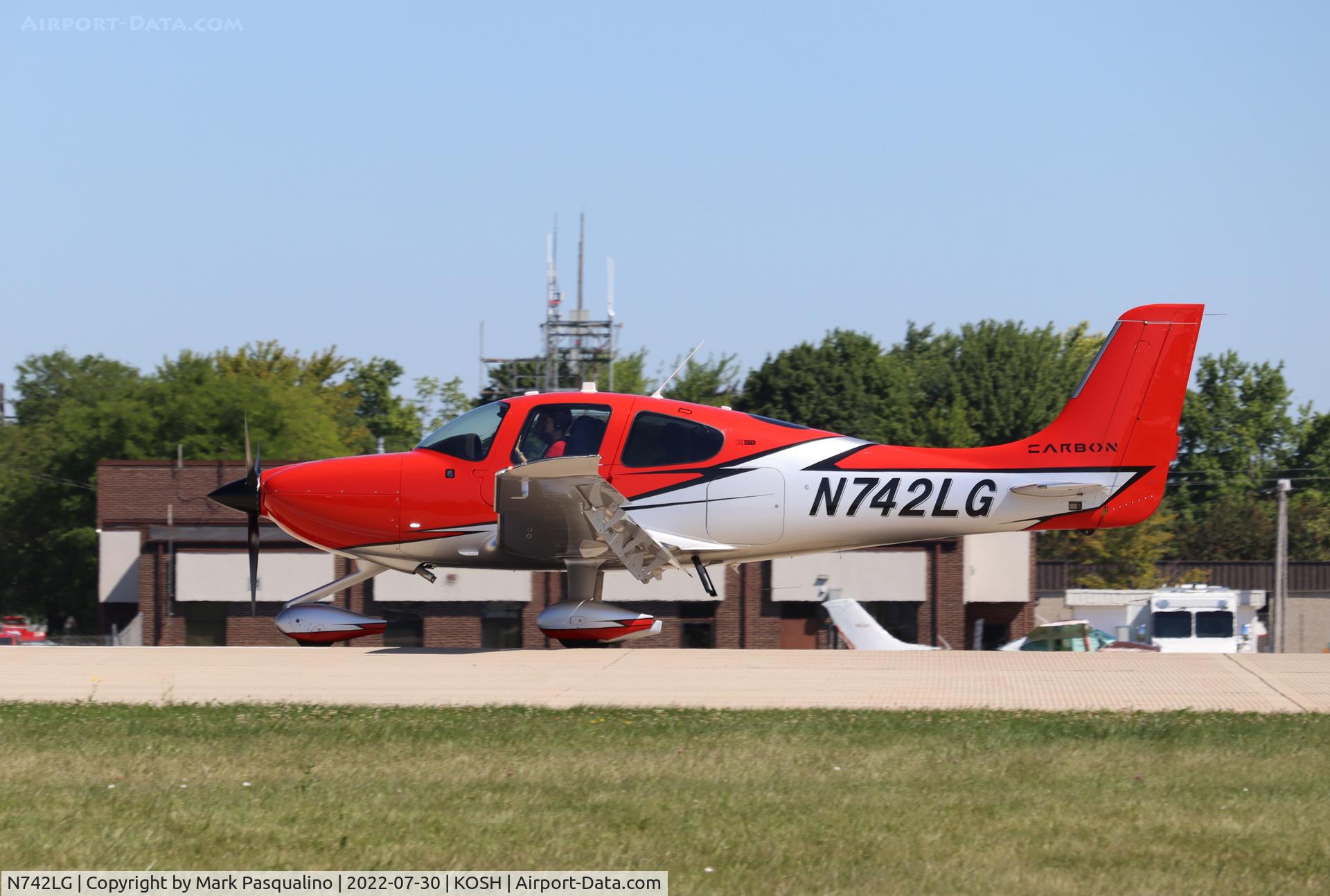 N742LG, 2020 Cirrus SR22 C/N 4974, Cirrus SR22